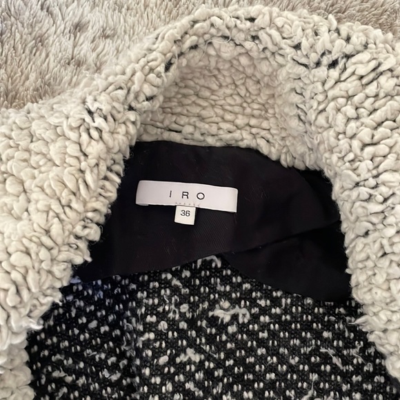 IRO Piacie Oversized White Snap Sherpa Jacket - Picture 6 of 10